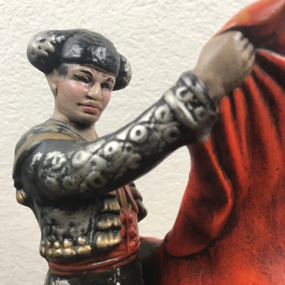Vintage l 60s 70s Novelty Kitsch Mexican Matador Red Cape Bull Ceramic Figurine